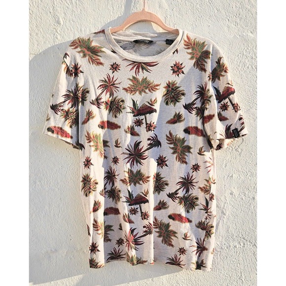Scotch & Soda Other - Scotch & Soda Mens T Shirt Medium Tan Red Tropical Volcano Print Crew Neck Tee